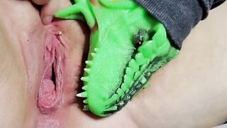 Dino Vagina Licker #4