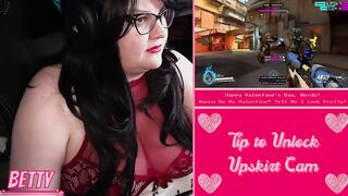 Chubby Gamer cunt with mouth Plays Overwatch While Chat Makes Her Cum on Valentine's Day
