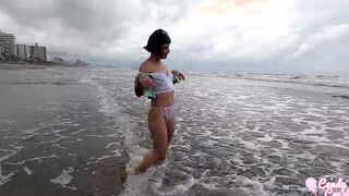 I took a crazy sexy fellatio from Rennan Luna inside Praia