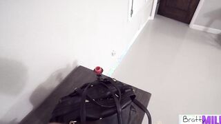 Cheating cougar Seduces Stepson With Juicy Booty To Keep Him