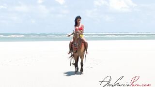 2 african guys with long dick fucks a women on a horse double penetration