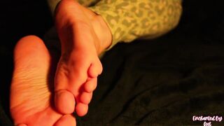 Home Alone Into My Pjs With My Lickable Soft Soles [Feet Fetish]