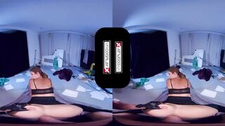 VRCosplayX Sarah Connor Is Hungry Of Terminator s Penis