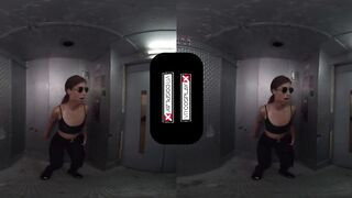 VRCosplayX Sarah Connor Is Hungry Of Terminator s Penis
