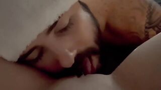 Sexxxy Santa eating Ms. Claus Soak Vagina