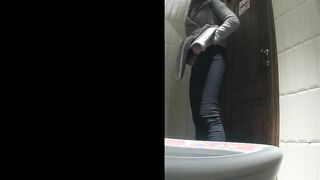 Girls and bimbos performance their bald pussies inside the WC