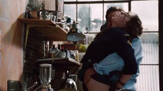 Anne Hathaway Love and other drugs sex scence !!!