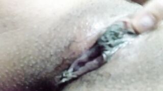 Yeraldyn, a crazy hot Hispanic who loves to masturbate and come before our eyes