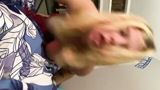Crazy little slutty school women fucks herself
