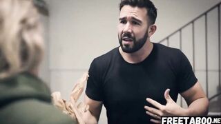 Homeless women Lisey Sweet Fucks The Married Man To Thank