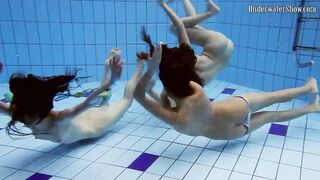 Fun nude girls got erotic into the pool