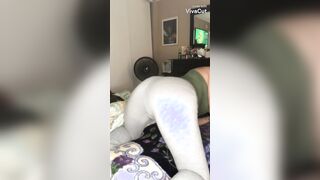 goddess shaking booty