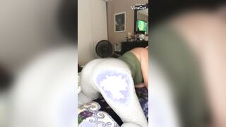 goddess shaking booty
