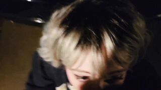 LONG CUMMED FACIAL Public into a Outdoors Parking Lot