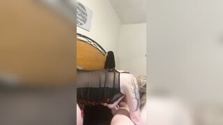 Wifey Finger booty on me to got me to got me to cum with finger anal while sucking off me off,