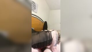 Wifey Finger booty on me to got me to got me to cum with finger anal while sucking off me off,