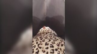 Peeing her leggings