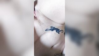 Skank jizzes all over toy vibrator, licks her own thick cum!
