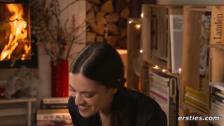 Lesbians Enjoy a Beauty Christmas