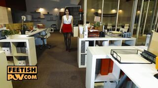 Soak pussied office skank Valentina Nappi bangs you irresistible - itsPOV
