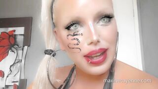 I took a Bath-Tub With My Own Peeing + Outdoor Pissing + Getting a Golden Shower - Maxine Cayenne cougar