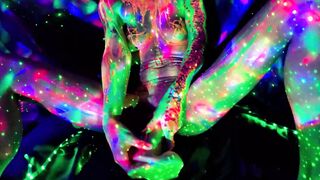 Small Techno 19 Yo Takes Big Sex Toy and Squirts Over and Over and Over....