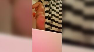 Red light UNIQUE! SHOWER TIME while I strokes my TWAT!