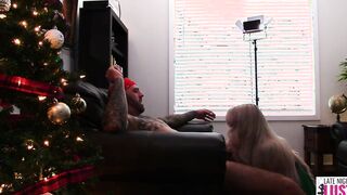 Babe Christmas elf screwed by santas helper