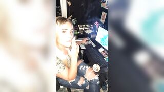 From Instagram Live @goldensmokingmodels