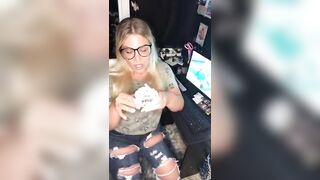 From Instagram Live @goldensmokingmodels