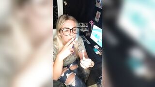 From Instagram Live @goldensmokingmodels