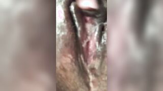 My juicy snatch opens up when I’m about to cum