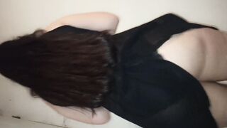 huge butt twerks naked