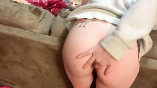 Leg shaking anal