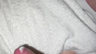 Banged! my butt baby! 20 летняя дрочит член и трахает в зад