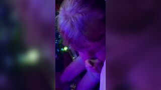 Blowing before Christmastree