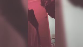 Colombiana enfadada gritona