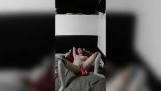 thin 18 yo fucks vibrator till she squirts on her camera