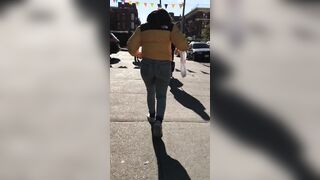 candid jiggly booty pawg kinky jeans