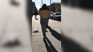 candid jiggly booty pawg kinky jeans