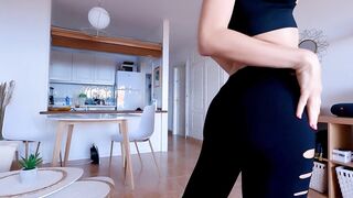 SQUIRTING AFTER GYM !!! Fitness Women Takes Biggest Throatpie and Multiple Orgasms - Little Nicole