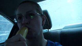 Fucking cunt hardly with banana inside the vehicle / outside
