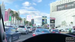 Road blowjob on the Las Vegas Boulevard