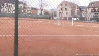 Adorable women blows her boyfriends penis at the park