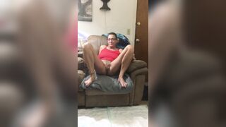 Rachel Highandhorny22 Smoke a little before I piss inside my livingroom!