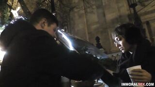 Dark Haired into live show gets eaten out