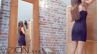 Alice Kelly Trying on Underwear and Masturbates Snatch