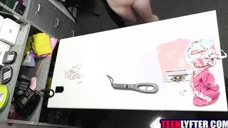 Red Head teenagers fucks mall cop's big black dick to got out of
