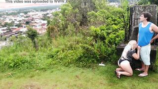 Park camera catches lovers fucking into outdoors