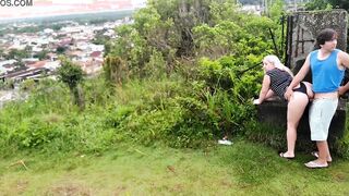 Park camera catches lovers fucking into outdoors